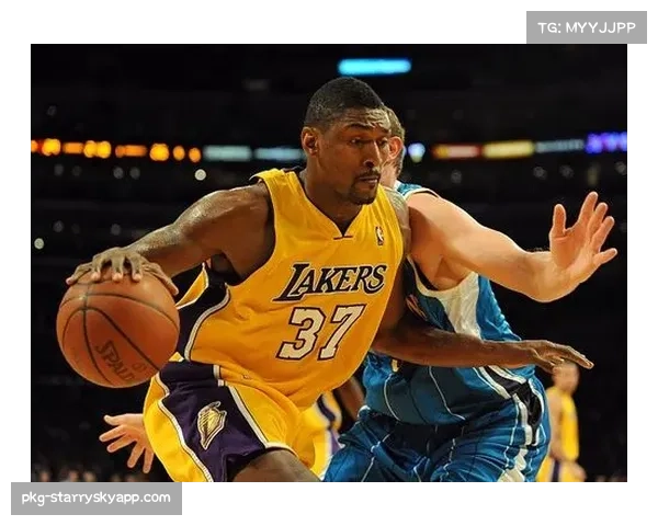 现代篮球要求球员技术全面化,位置模糊成必然趋势 现代篮球要求球员技术全面化,位置模糊成必然趋势